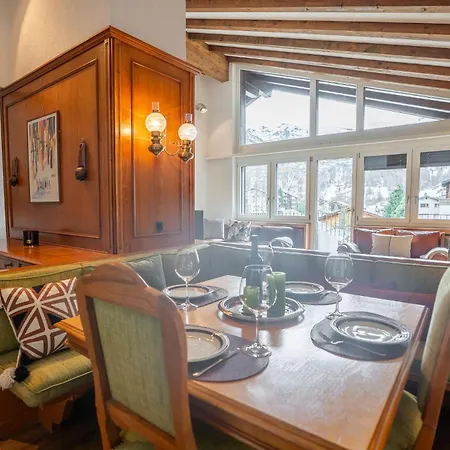 Penthouse-apartment Haus Attila Daire